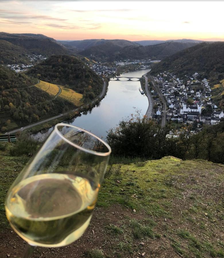 Attraktive Wohnung-Elztalidyll-Zwischen Mosel,Nuerburgring Und Burg Eltz Kollig Exterior photo